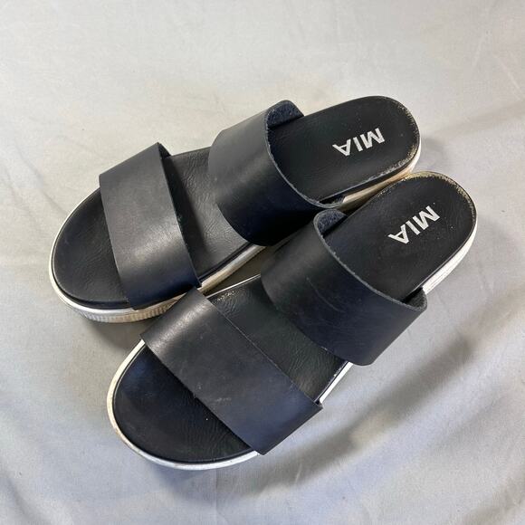 MIA Women's Black Leather two strap slip on sandals size 8 - Picture 1 of 8